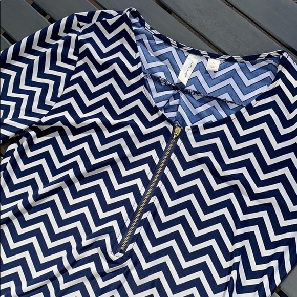 Chevron dress with front zipper - Picture 3 of 8